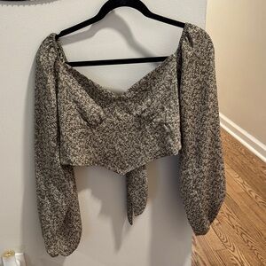 Le Lis Green and White Floral Blouse